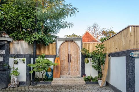 Madeira Javanese Joglo, Jimbaran Villa in Kuta Selatan