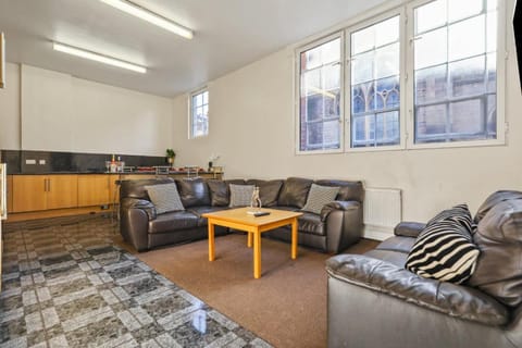 Sangha Hall Hotel in Leicester