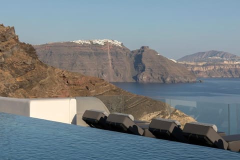 Hom Santorini Hotel in Oia