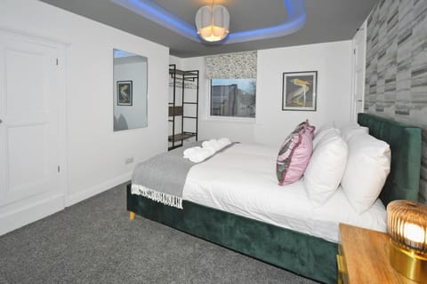 Antrobus | Deluxe Apartment Apartment in Congleton