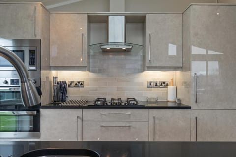 Sandpiper - Luxury Lodge, Close to Beach, Pet Friendly Vacation rental in Saint Florence