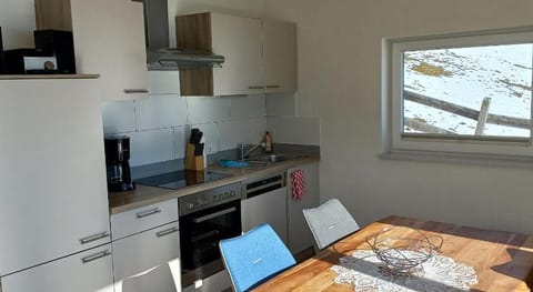 Bright flat close to the ski area Apartment in Piesendorf