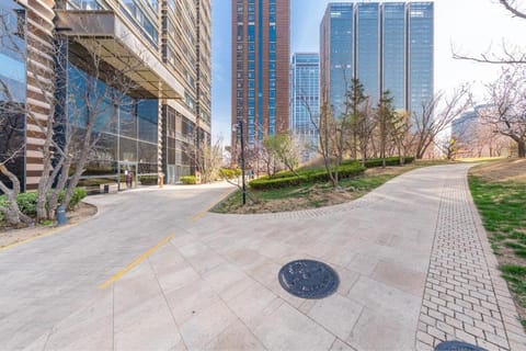 Yizhuang地标同仁中航技【北欧风公寓】75平一室套房 近地铁亦庄线/大族/京东/富士康/中芯  Apartment in Beijing