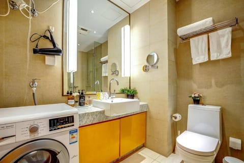 Yizhuang地标同仁中航技【北欧风公寓】75平一室套房 近地铁亦庄线/大族/京东/富士康/中芯  Apartment in Beijing