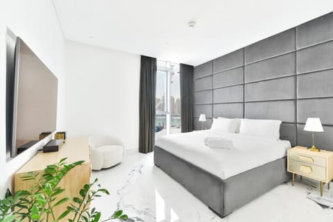 Luxurious 3 BR w/ maidroom in BLUEWATERS ISLAND Apartment in Dubai