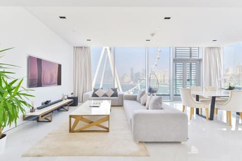 Spectacular 3+1 BR condo facing THE DUBAI EYE Apartment in Dubai