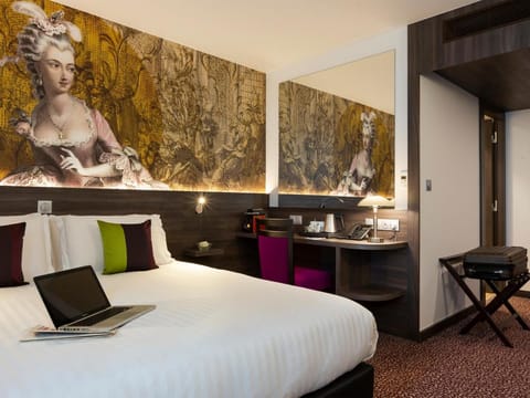 Hotel Roi Soleil Prestige Plaisir - St Quentin Hotel in Île-de-France