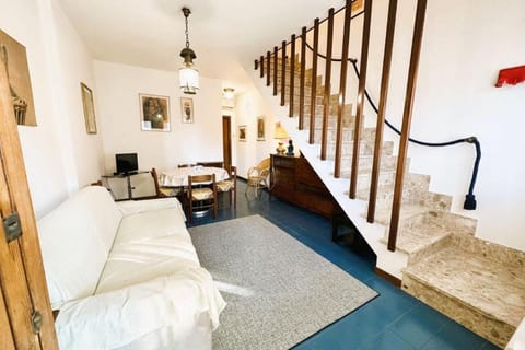 Mare Blu Appartamenti Marina di Massa Hotel in Marina di Massa