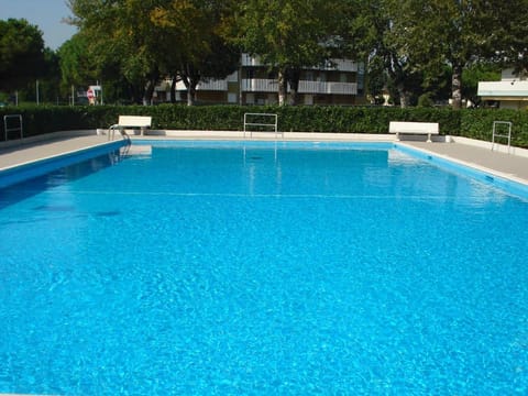 Great Apartment With Swimming Pool - Fantastic Location Apartment in Porto Santa Margherita