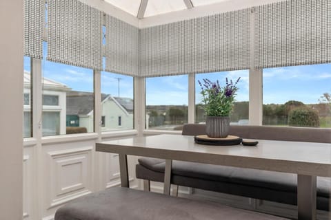 Cartwright's Cottage - Pool, Sports Courts, Park Country House in Saint Florence