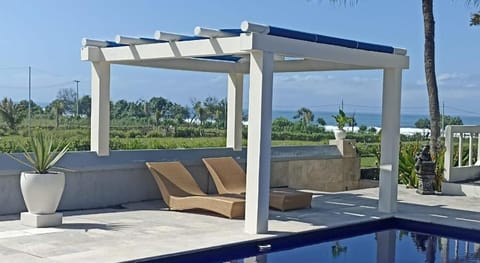 Medewi Manor Apartment in Bali