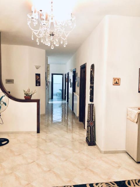 Queen Home Apartment in Manduria