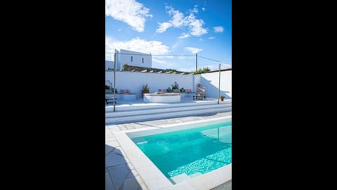 Villa for 6 guests with private pool In Agia Irini - walking distance to beach Villa in Paros, Greece