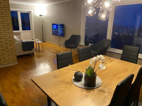 Big central house, free parking, wifi, 3 bedrooms Vacation rental in Nordland, Norway