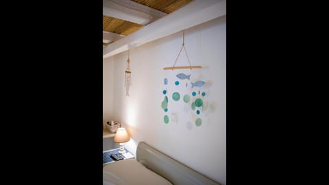 Cozy studio for 2 guests with 1 child or 3 adults - walking distance to beach Apartment in Paros, Greece