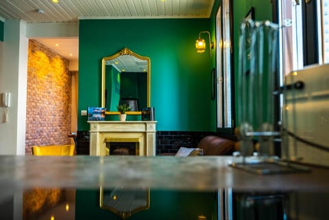 Snow Lake and Sun Apartment in Annecy