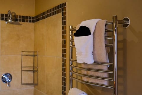 BWHALE guest house B&B Bed and Breakfast in Knysna