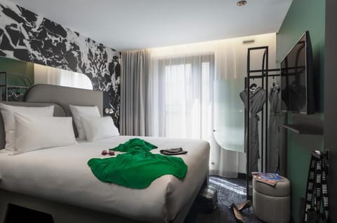 Tribe Paris La Defense Esplanade Hotel in Puteaux