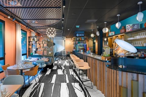 Tribe Paris La Defense Esplanade Hotel in Puteaux