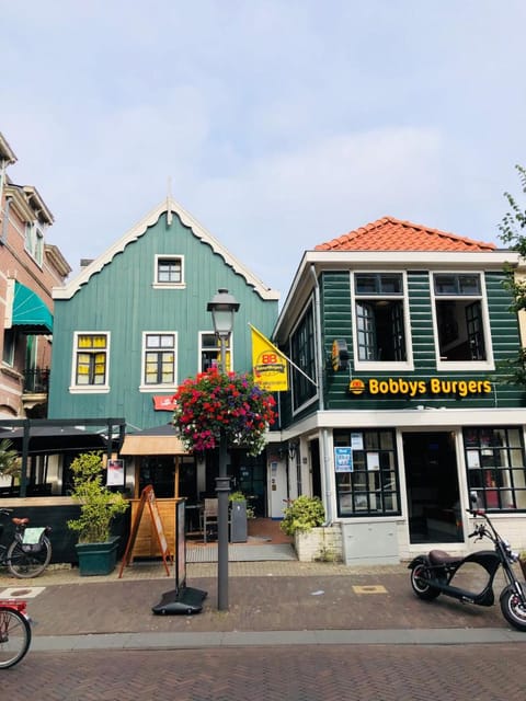 Room Mate Hostel Amsterdam Zaandam Hostel in Zaandam