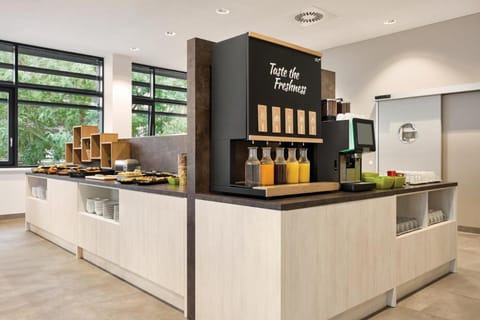 Super 8 by Wyndham Koblenz Hotel in Koblenz