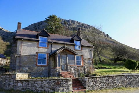 The Panorama Farmhouse Vacation rental in Llantysilio
