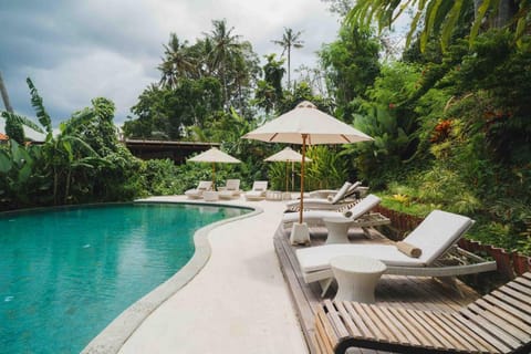 Hot Stone Club Ubud Hotel in Blahbatuh