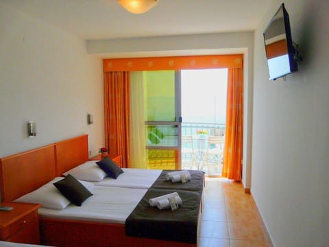 Double or Twin Room with Balcony and Sea View Apartment in Dubrovnik-Neretva County