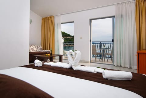 Family Room with Sea View Apartment in Dubrovnik-Neretva County