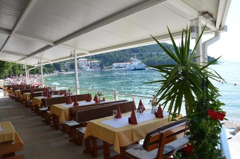 Triple Comfort Room without Balcony Apartment in Dubrovnik-Neretva County