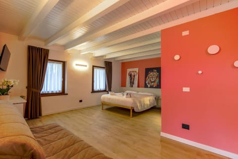 Appartamento immerso nella natura con parcheggio - Ciclamino Bed and Breakfast in Belluno