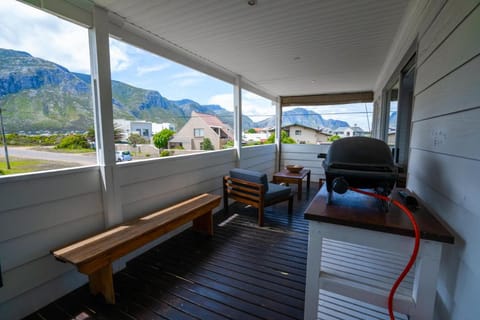 Stony Point Beach House Vacation rental in Western Cape