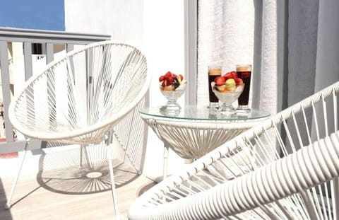 Beach Apartment Thalia, with hot tub and sea view Apartment in Agios Prokopios