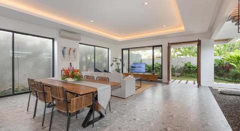 Villa Daun 3 Canggu by Premier Hospitality Asia Villa in North Kuta