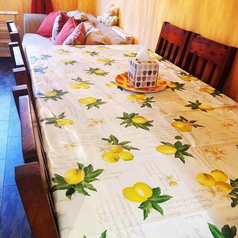 Three Bedrooms House with Garden and Free Parking  Apartment in Newcastle upon Tyne