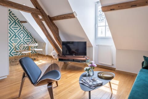 Break & Brut Apartment in Île-de-France