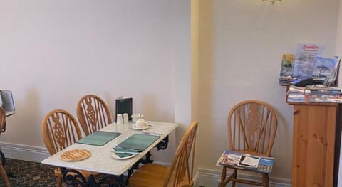 Landguard Lodge Hotel in Southampton