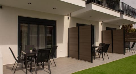 Alios Gaia - Seaside Apartments Hotel in Nikiti