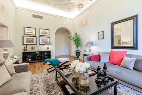 The Medieval Penthouse | 5 Bedrooms Apartment in Capannori