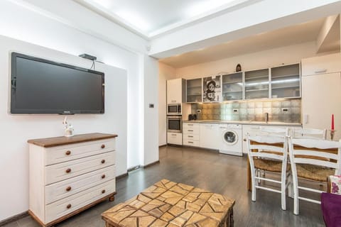 Top Centre Apartment next to "Vitosha Boulevard" Apartment in Sofia