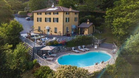 Casolare Dei Colli in Camaiore Apartment in Lucca