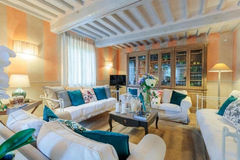 Casolare Dei Colli in Camaiore Apartment in Lucca