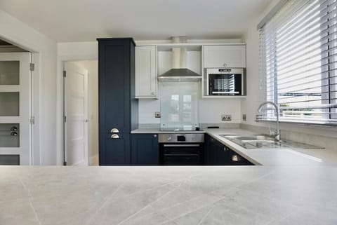 Castle View Chalet by Clonlum Cottages Chalet in Northern Ireland