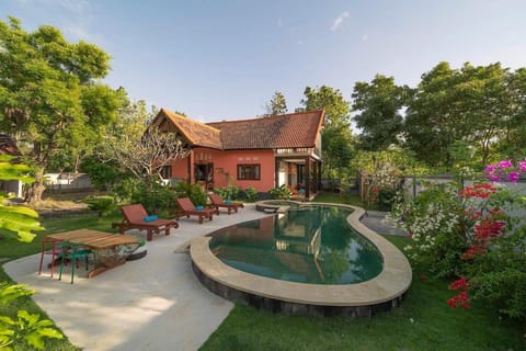 Rose Valley Villa Villa in Abang