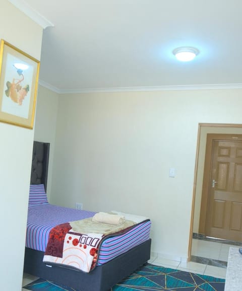 Supa Guesthouse Bed and Breakfast in Cape Town