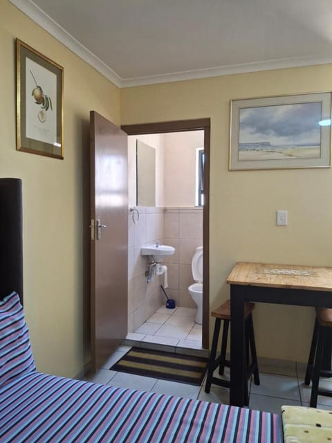 Supa Guesthouse Bed and Breakfast in Cape Town