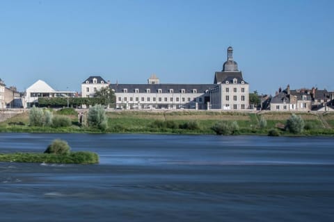 Fleur de Loire Hotel in Blois