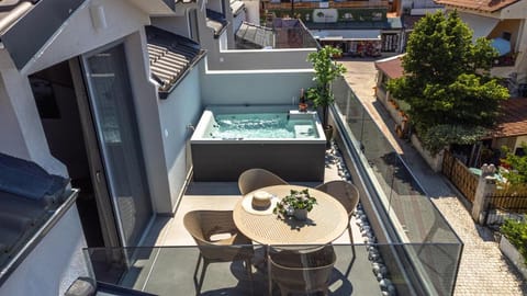 Evitel Luxury Living Apartment hotel in Chaniotis