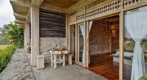 Joglo Organik Guesthouse Bed and Breakfast in Ubud