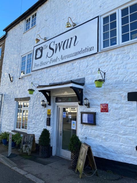 Six on Castle Bed and Breakfast in Mid Devon District